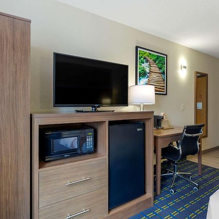 Quality Inn Ли Экстерьер фото
