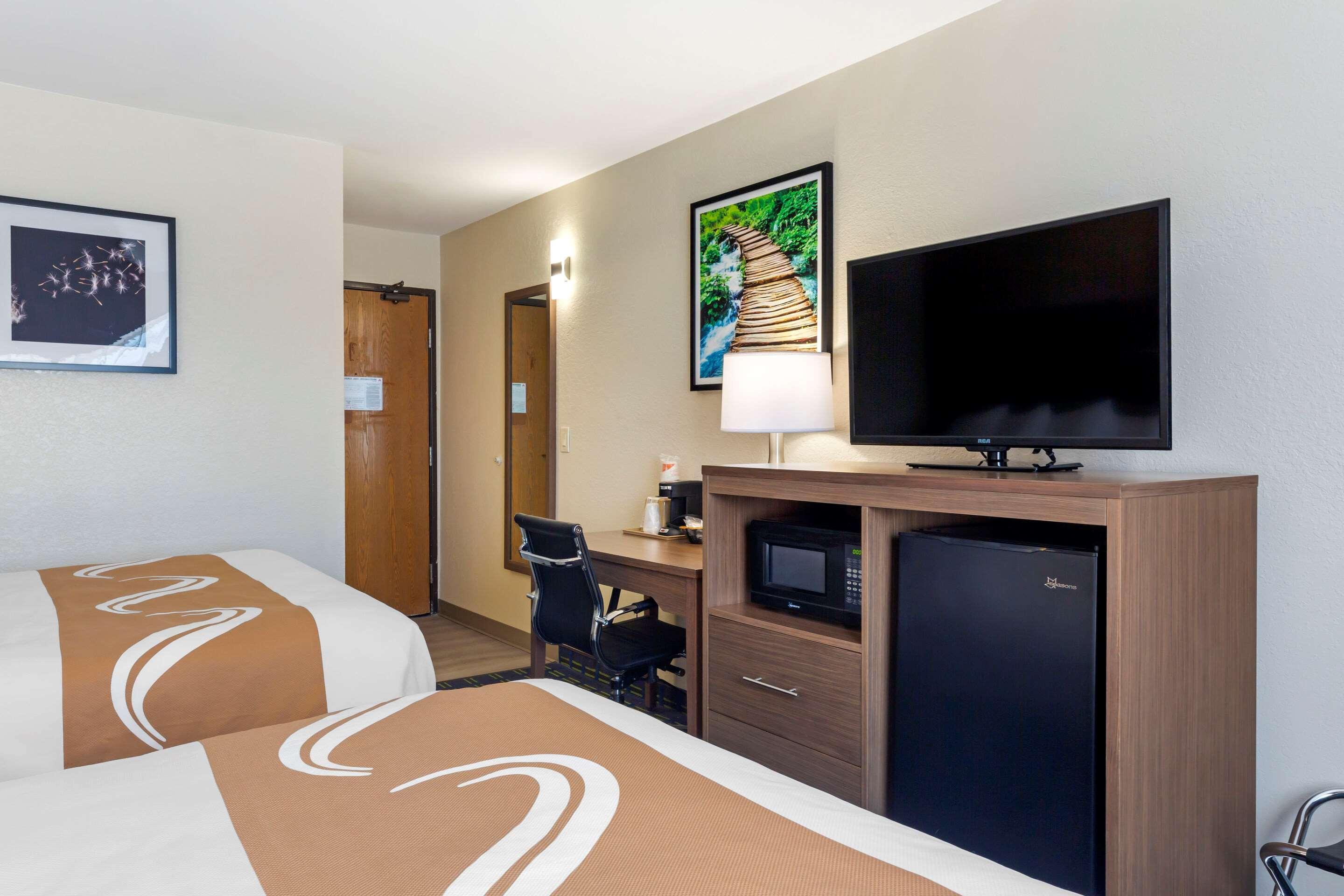 Quality Inn Ли Экстерьер фото
