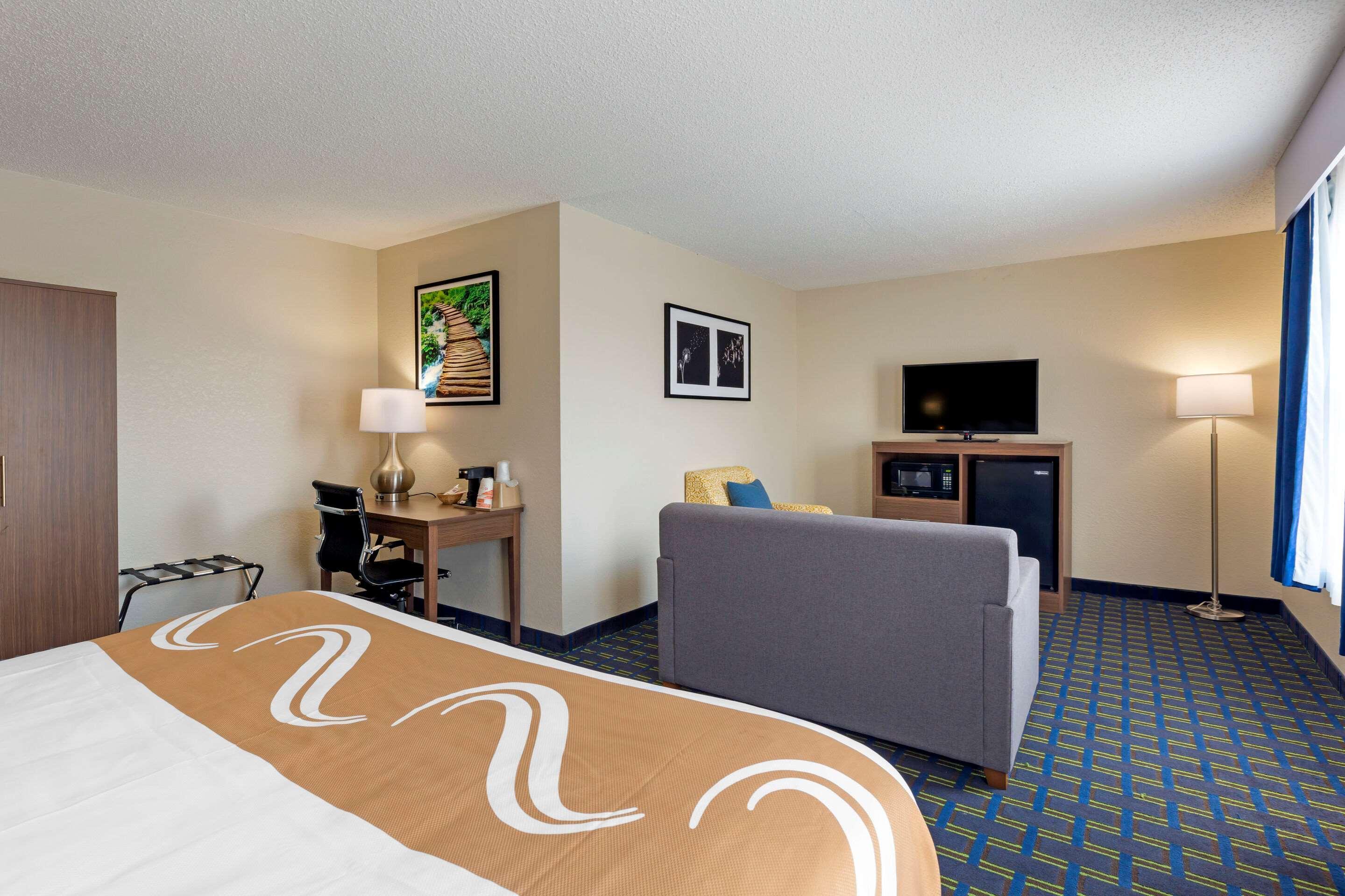 Quality Inn Ли Экстерьер фото