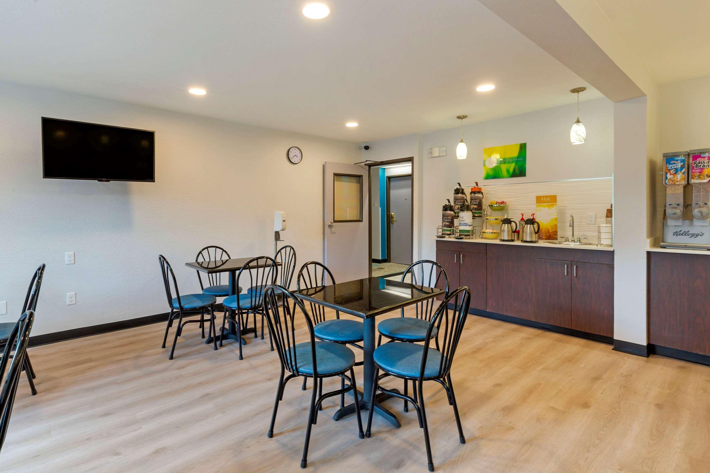 Quality Inn Ли Экстерьер фото