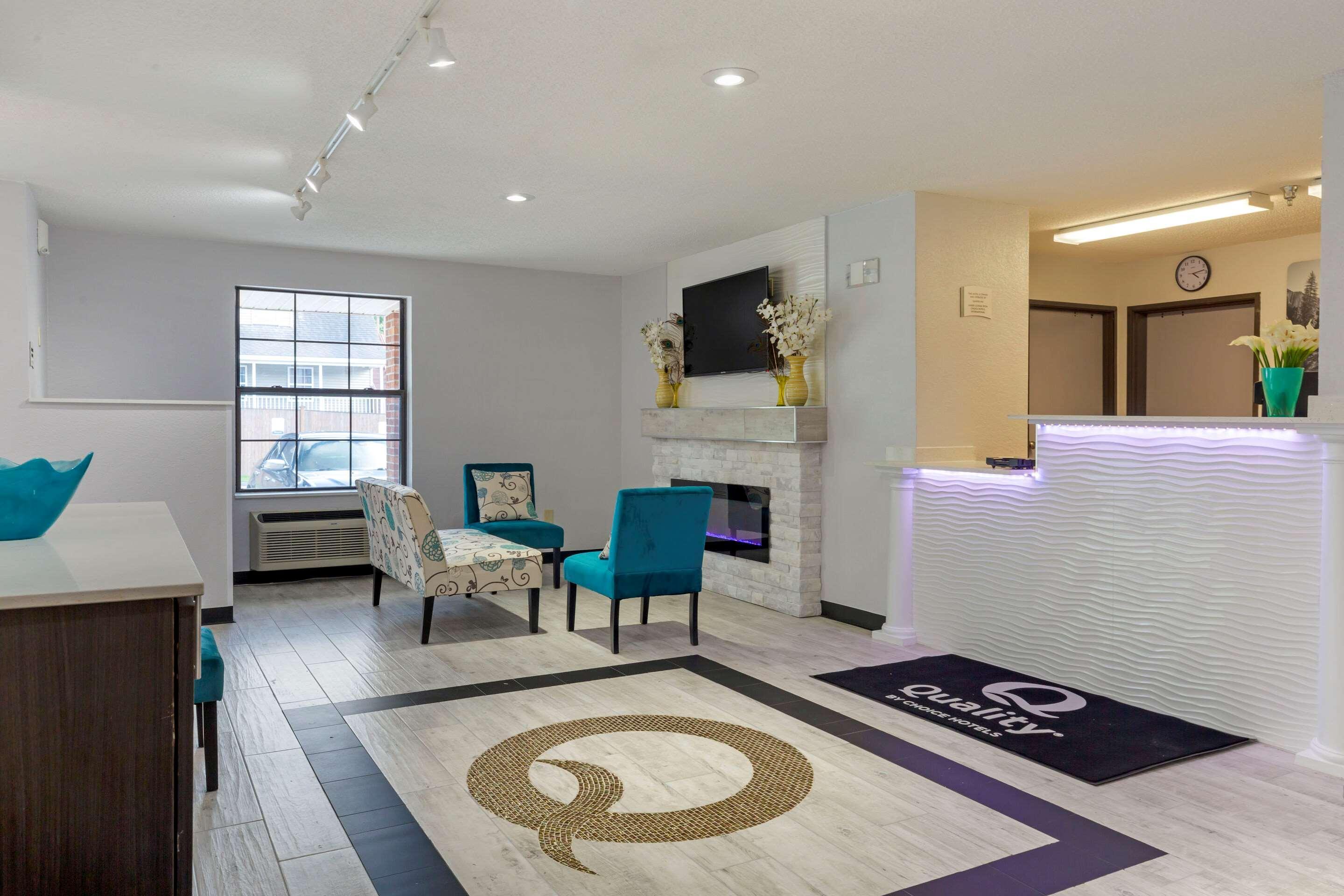 Quality Inn Ли Экстерьер фото